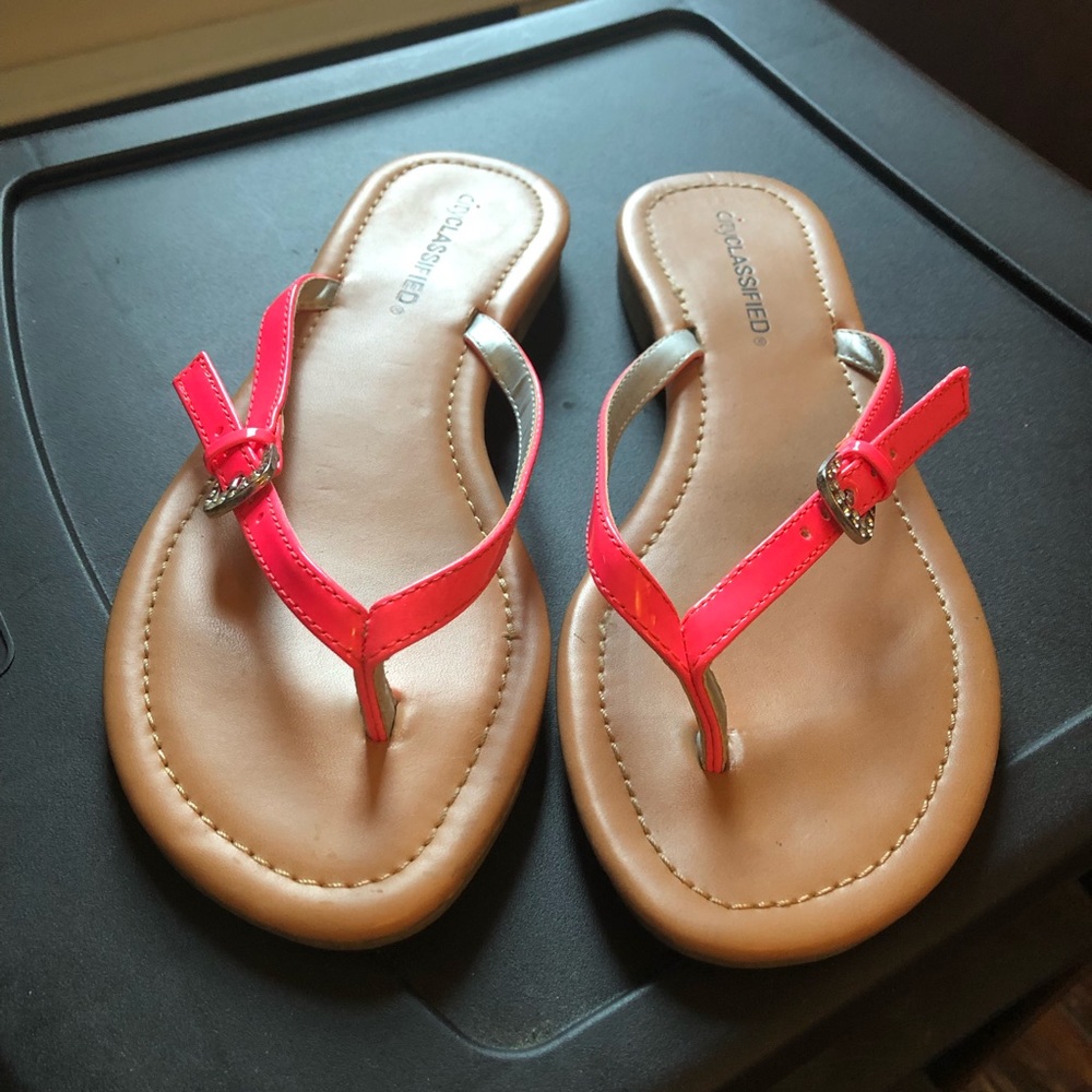 Hot Pink Patent Leather Flip Flops